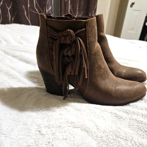 Suede boots